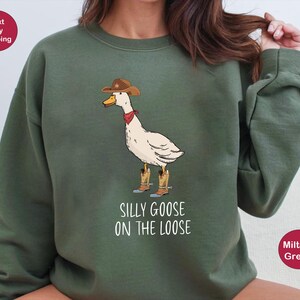 Silly Goose On The Loose Sweatshirt, Silly Goose Crewneck, Funny Goose Shirt, Funny Sweatshirt, Silly Goose Comfort Colors, Funny Shirt Gift