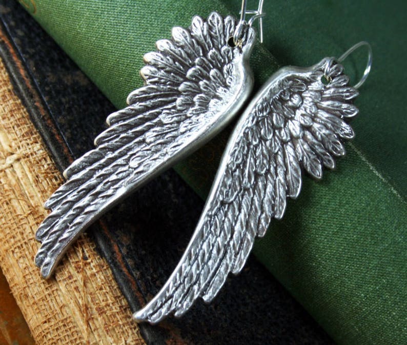Vintage Angel Wing Earrings, Oxidized Silver, Wings, Silver Jewelry, Etched, Gift for Her, Women's Earrings Bild 1