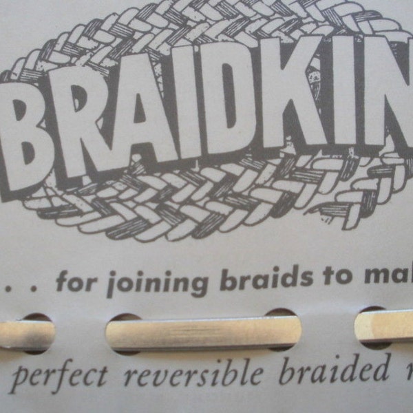 Braidkin lacing needle: rug braider lacer, braided rugs