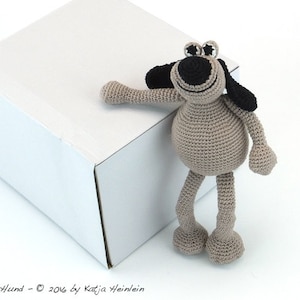 amigurumi dog, edgesitter PDF crochet pattern animal tutorial file ebook figure by Katja Heinlein pet