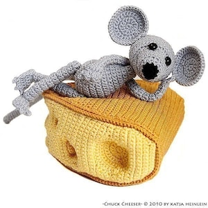 Chuck Cheeser, amigurumi pattern, pdf crochet tutorial by Katja Heinlein, mouse, cheese, eat, ebook, file, food, animal