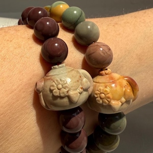 Alashan Agate Bracelet: Carved Teapot Centerpiece, Chocolate Macaron Beads
