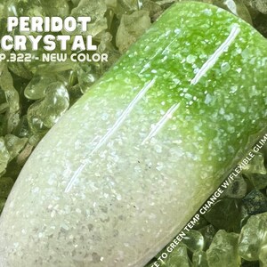 Dp.322 Peridot Crystal Dip Powder | No Lamp Needed DIY Manicure | Thermal Trend Nails | At Home Acrylic Nail Supplies | White to Green Mani