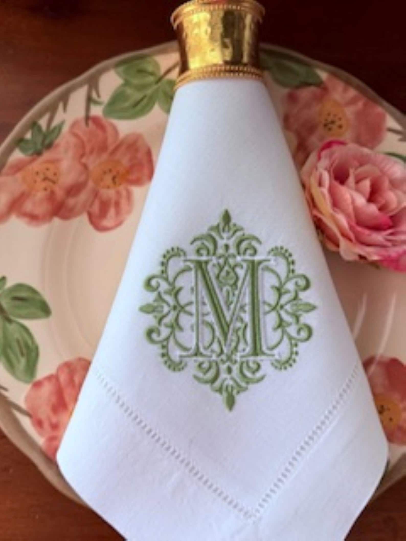 Custom Embroidered Linen Napkins – Personalized Monogram Wedding Napkins, Elegant Table Linens, Set of 4