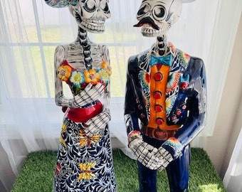 Handgjord Catrina & Catrín – Mexikansk folkkonstskulptur – Samlarbar dekoration för de dödas dag