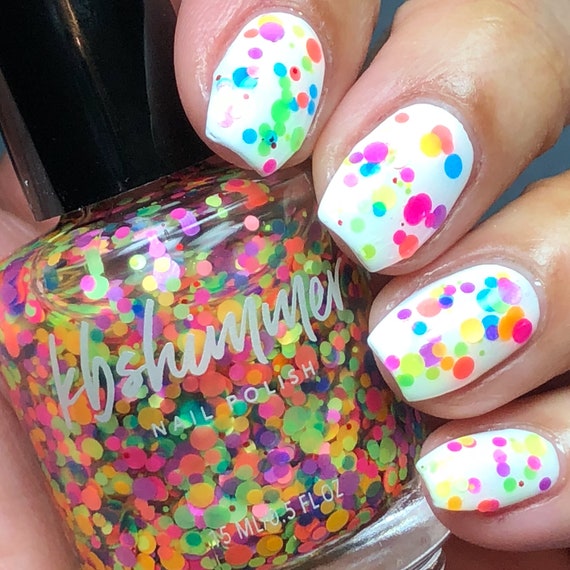 Upside Round Glitter Polish Top Coat Upside Round Glitter Polish Top Coat