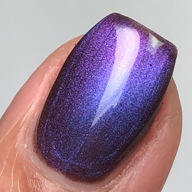 Orbits And Pieces Magnetic Multichrome Nail Polish by KBShimmer image 7