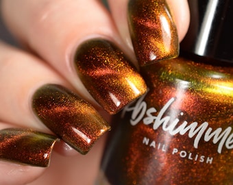 Solar Flair Magnetic Multichrome Nail Polish by KBShimmer