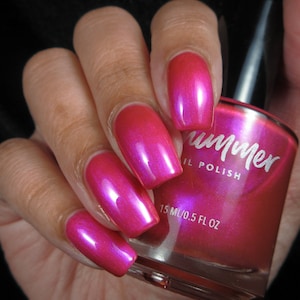 Dressed To Krill Nail Polish by KBShimmer Bild 6