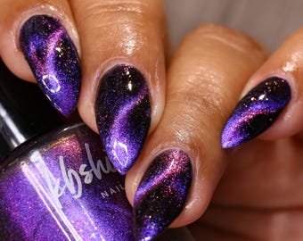 Nebula-ous Plans Magnetic Multichrome Nail Polish by KBShimmer