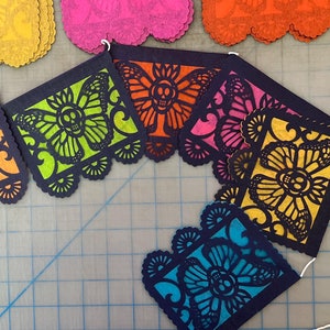 MUERTO MONARCAS - kleurrijke banners in 2 maten - Mexicaanse papel picado - kant-en-klaar - Day of the Dead