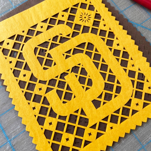 San Diego Padres - papel picado banners