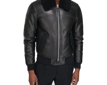 Giacca bomber in pelle nera con colletto in montone