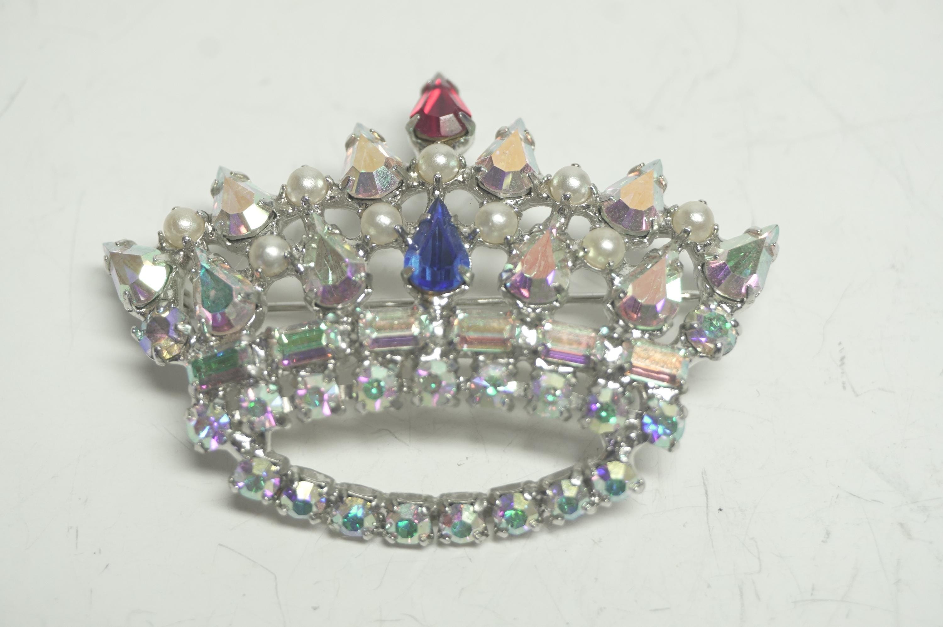 B David Crown Brooch - Etsy