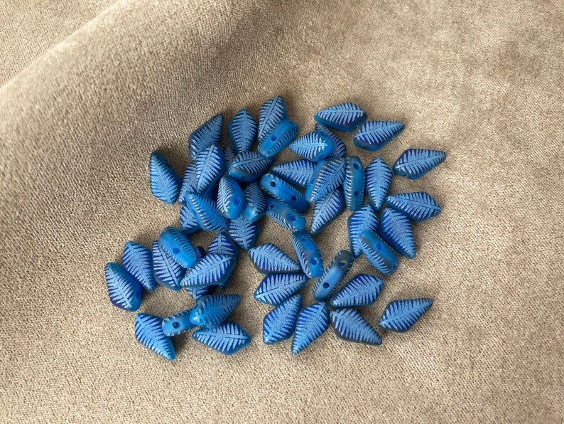 Indigo Blue Laser Matte Feather Kite Bead Czech 2 Hole Bead #50 Color 22273F
