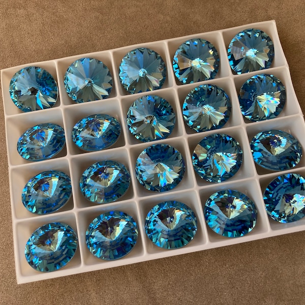 Swarovski Article 1122, Aquamarine Foiled Rivoli, 18mm, By the Piece