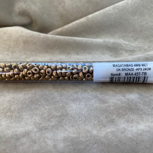 MA4-457, Metallic Dark Bronze, Magatama, 4mm
