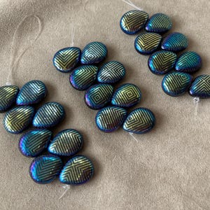 Czech Glass Puffy Teardrop, Laser Etch Concentric Squares, 15x12mm, Jet AB, 8 bead strand