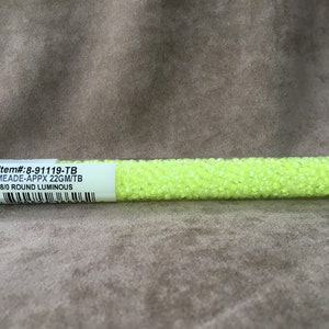 8-91119, Luminous Limeade, 8/0 Rocailles von Miyuki