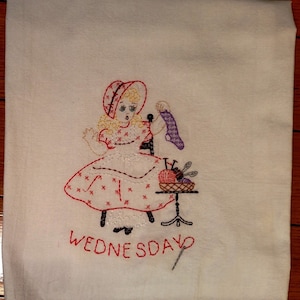 Days of the week dish towels,  Sunbonnet girls, flour sack towels, tea towels, machine embroidery