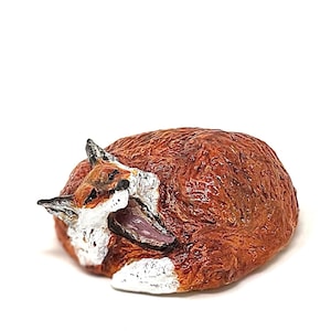 Red fox sculpture/figurine