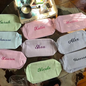 Personalisierte Kosmetiktasche, gestickte Reisetasche, gestreifte Kulturtasche, tragbare Tasche, Geschenk für sie, Weihnachtsgeschenk