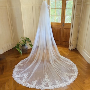 Boho Lace Wedding Veil with Sequins Cathedral Lace Trim Veil Floral Lace Veil Chapel Veil Long Lace Veil Handmade Lace Veil Single Tier Veil