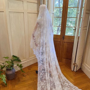 Lace Mantilla Veil for Wedding Soft Lace Bridal Veil Cathedral Lace Veil Ivory Lace Veil Elegant Eyelash Lace Veil Floral Lace Bespoke Veil