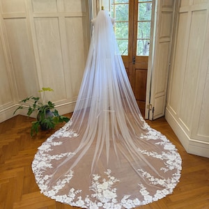 Flower Wedding Veil Boho Lace Veil Lace Trim Veil Cathedral Lace Veil with Sequins Floral Lace Veil Bridal Headpiece Flowers Veil 666-3