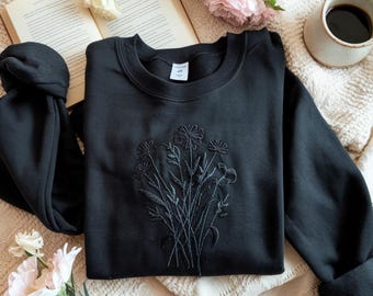 Embroidered Vintage Pressed Flowers Sweatshirt: Botanical Floral Tshirt, Wildflowers T Shirt, Boho Cottagecore Tee, Gift for Gardener