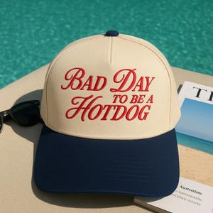 Violent Little Thing Embroidered Sweatshirt, Dragon Crewneck Bookish Sweater Fourth Wing Iron Flame Fan Gift Basgiath Violet, Bookish