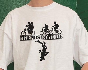 Stranger Thing Eleven Friends Dont Lie The Upside Down Bike Silhouette Men/Women Unisex Sweatshirt