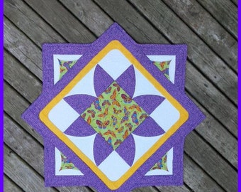 Star Table Topper PDF Pattern, Approx 31&quot; at widest point,  Instant Download