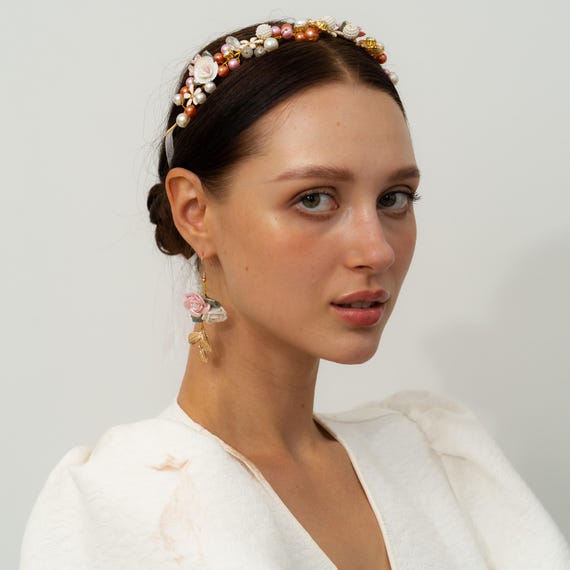 Elegant Pearl and Ceramic Flower Bridal Headband – Handwoven  display picture 2