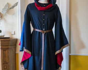 medieval costume for men, late medieval houppelande, burgundian gown for nobel man, 15th century coat reenactment, historical costume