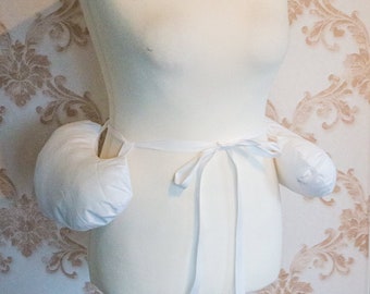 Fake rump pillow, 18th century dress foundation, late georgian underwear, rococo underwear, Marie Antoinette gown, Claire Fraser Cosplay