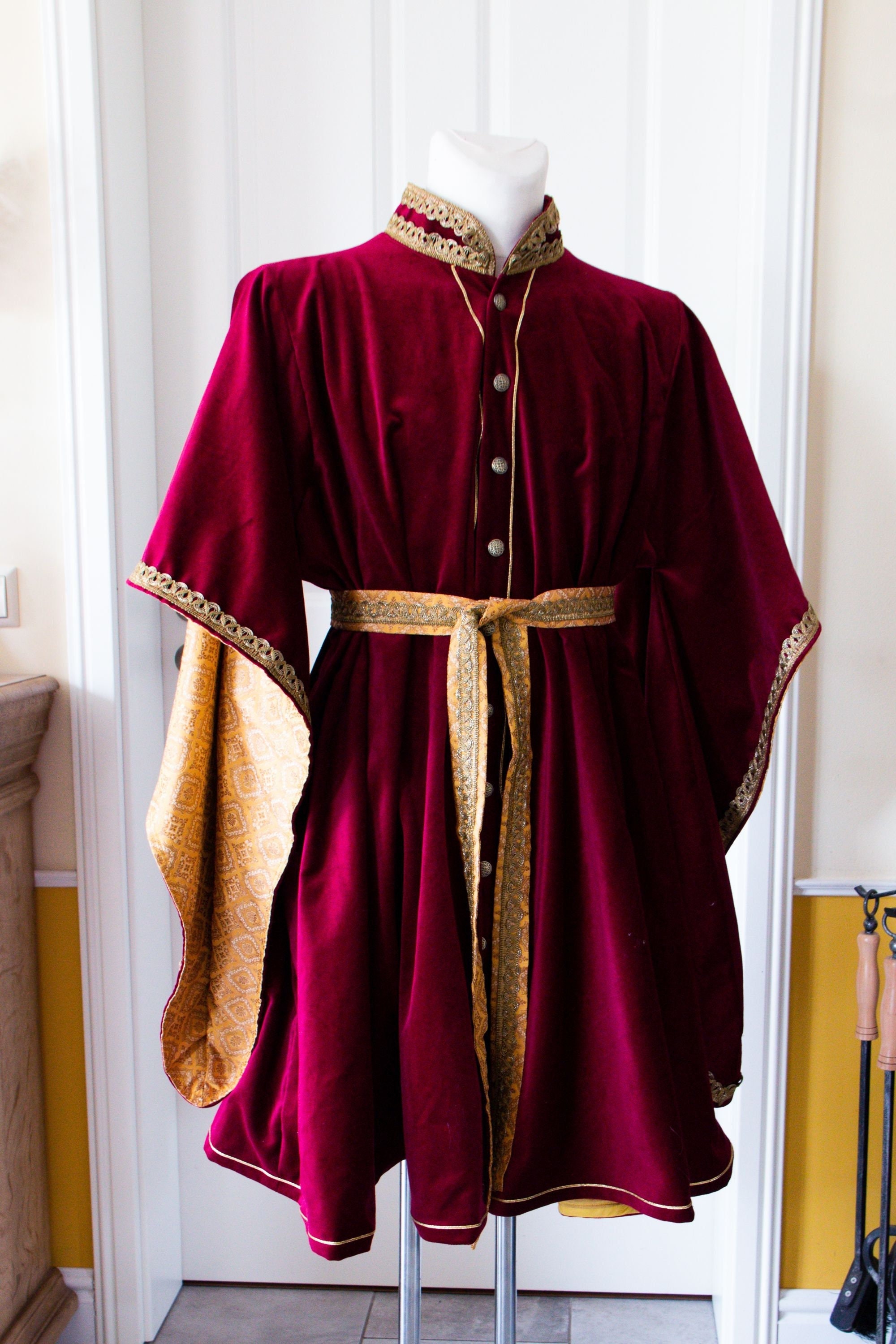 Late Medieval Burgundian Houppelande for Men Short Medieval Gown