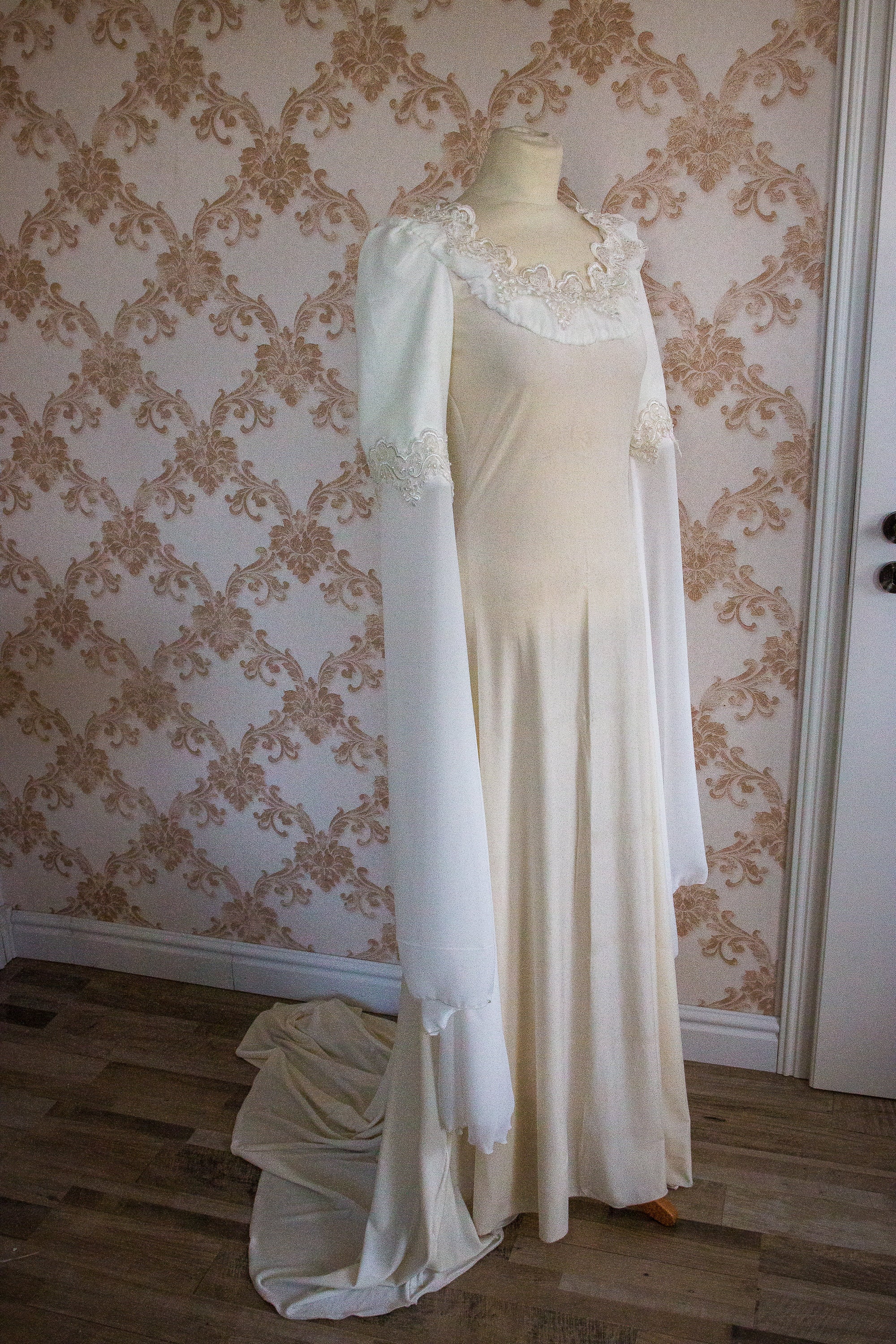 Traductor De Español A Elfico Online Vestido de novia élfico vestido de novia de hadas vestido de - Etsy México