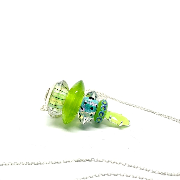 Wearable Art Glass Necklace With Silver Lining - Bea Stoertz - Kette mit Glasperlenanhänger in Silber
