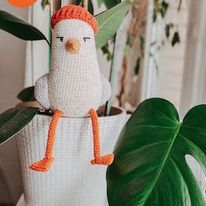 Crochet Seagull with Hat - Handmade Cute Seagull Plush Toy, Seagull Gift for Beach Lovers, Soft Stuffed Seagull, Coastal Home Decor