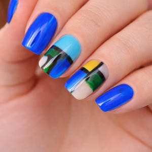 Blue Constructivist Short Square press on nails