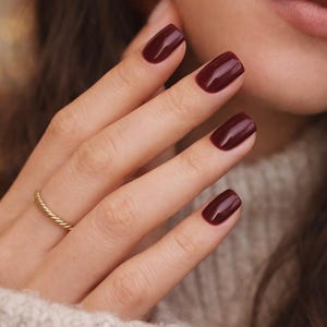 Deep Ruby Press On Nails:24 pcs XXS Square Solid Wine(Dark Red) color