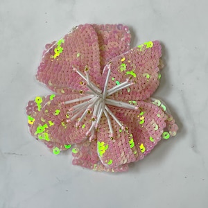 Sequined Flower 1pcs, 3D Patch for Applique, DIY Hair Accessory or Crafts,Glittering Sequins Flower,Beaded Flower Applique,Light Pink Flower