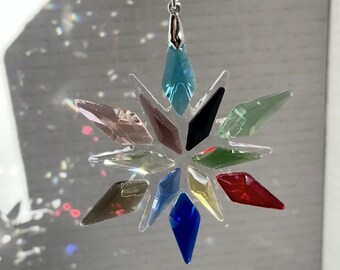 Flocon de neige en cristal bohème, pendentif SunCatcher prisme multicolore, décoration de fenêtre de voiture de sapin