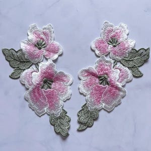 Embroidered Flower Applique Patch - Pink & White Lace (2pcs Set, 7x4 in