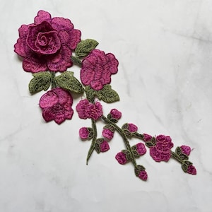 Parche de flor bordada rosa oscuro 3D: aplique para coser (11 x 5 pulgadas)