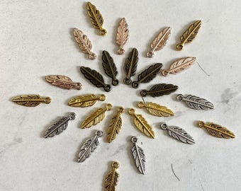 5 dijes de plumas de metal: suministros para hacer joyas