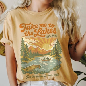 The Lakes Retro Tshirt, Swift Grafik Shirt, Era Music Lyrik T-Shirt, Vintage Natur Top, nostalgisches Fan Geschenk, Komfort Farben übergroßes T-Shirt