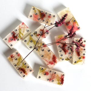 Floral resin dominos, Original design table game Domino, epoxy resin game with dried flowers and greens Customized Dominoes - Gift for her