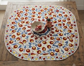 Round Embroidered suzani: 4.6x4.6 ft Handmade suzani tablecloth